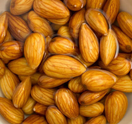 What happens to your skin when you consume soaked almonds regularly